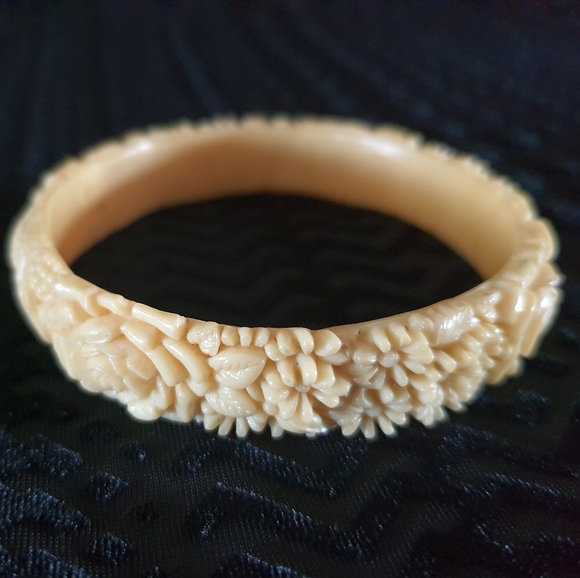 Vintage Celluloid Bracelet - Picture 6 of 7